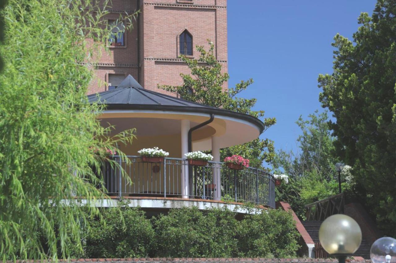 Albergo Torre Di Codana Montiglio Exterior photo