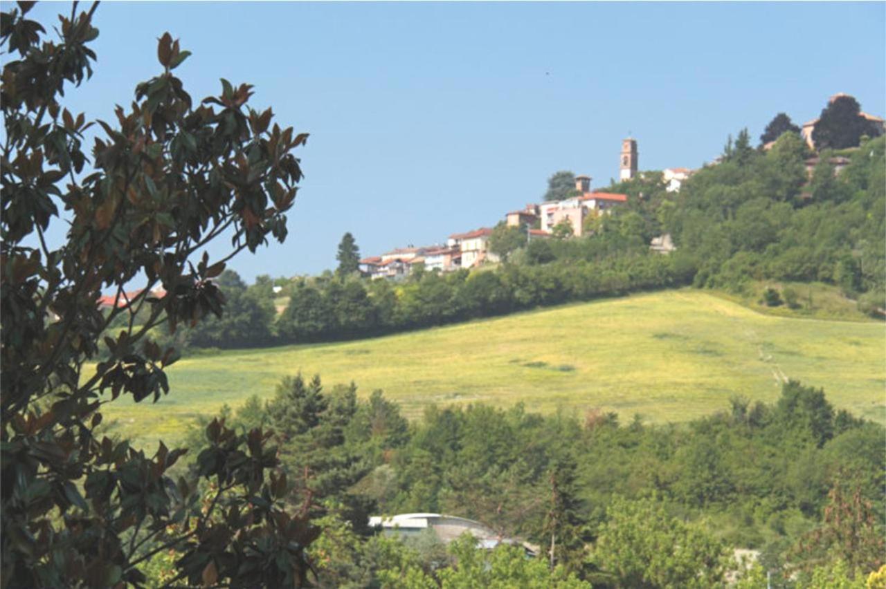 Albergo Torre Di Codana Montiglio Exterior photo